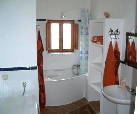 Holiday home Freistehendes In Mit Privatpool *